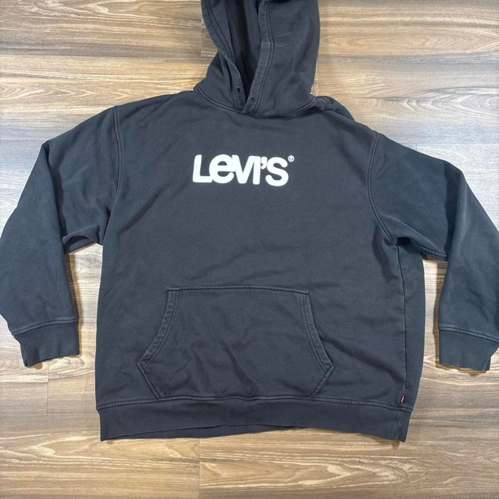 Levi's black hoodie with white logo, size XL